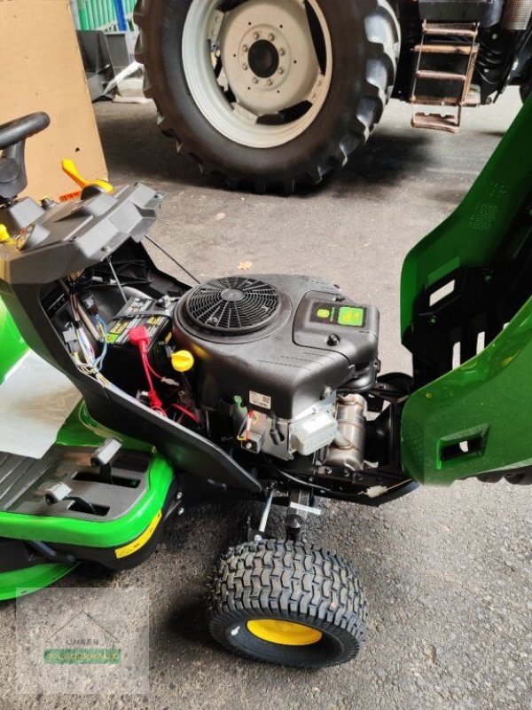 Kommunaltraktor del tipo Sonstige JOHN DEERE X147R, Neumaschine en Aschbach (Imagen 3)