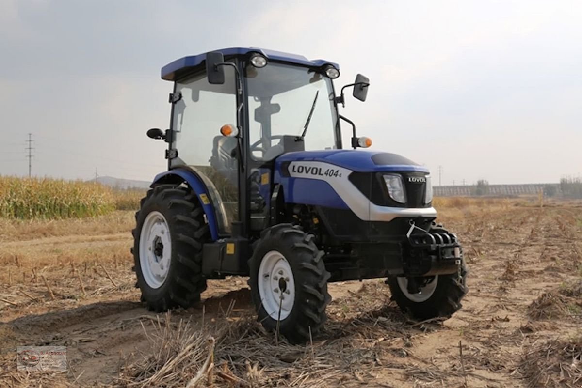Kommunaltraktor del tipo Sonstige Lovol M404C mit Kabine, Neumaschine In Dimbach (Immagine 1)