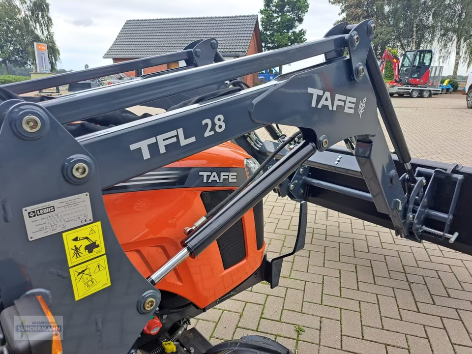 Kommunaltraktor typu Tafe 6028M, Neumaschine v Bassum (Obrázek 8)