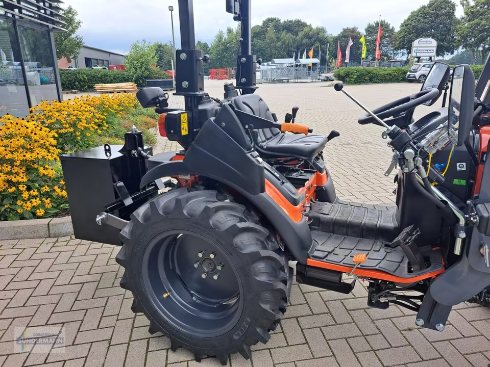 Kommunaltraktor typu Tafe 6028M, Neumaschine v Bassum (Obrázek 9)