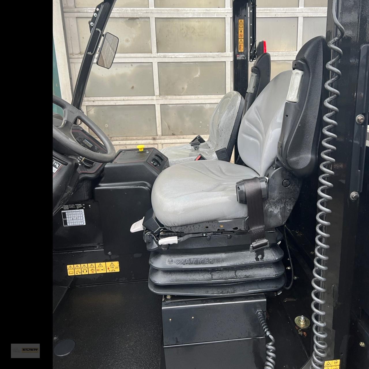 Kommunaltraktor del tipo Toro Outcross 9060, Vorführmaschine en Kirchheim b. München (Imagen 12)