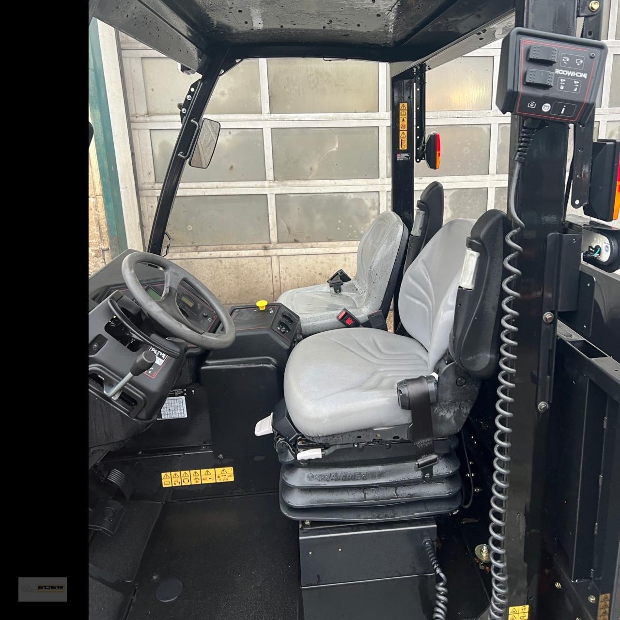 Kommunaltraktor типа Toro Outcross 9060, Vorführmaschine в Kirchheim b. München (Фотография 7)