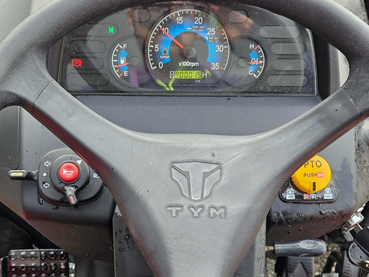 Kommunaltraktor des Typs TYM F36 Hn, Neumaschine in Tuntenhausen (Bild 8)