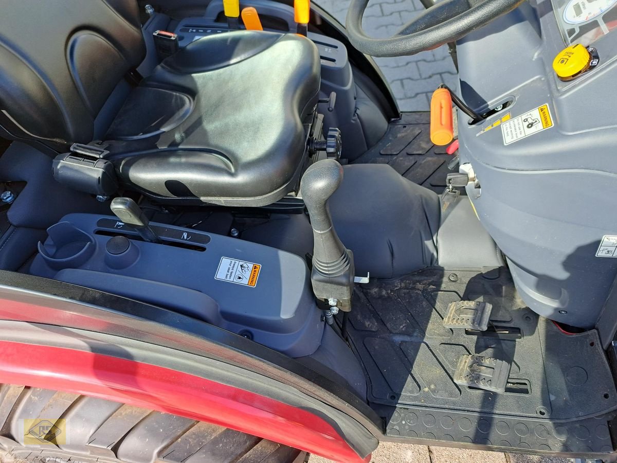 Kommunaltraktor des Typs TYM T-255 Winterdienst, Neumaschine in Beelen (Bild 4)