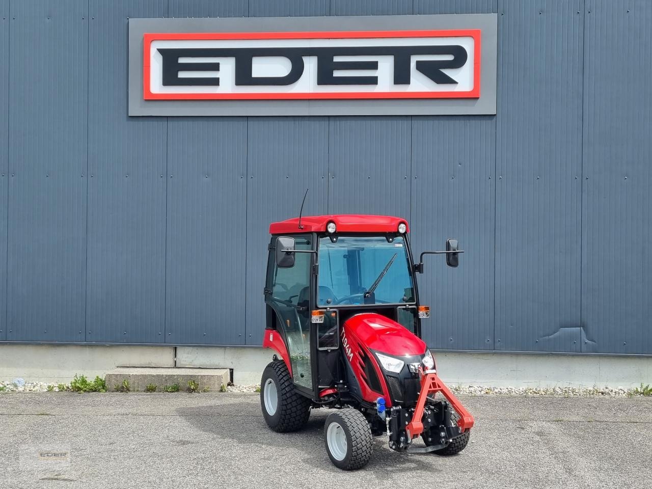 Kommunaltraktor of the type TYM T194 NH Kabine Fronthydraulik, Neumaschine in Tuntenhausen (Picture 2)