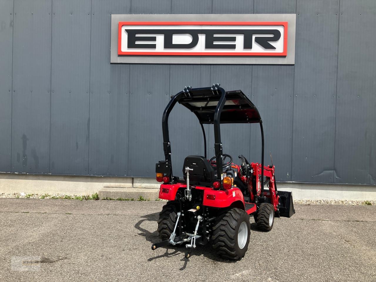 Kommunaltraktor a típus TYM T194 NH mit Frontlader, Neumaschine ekkor: Tuntenhausen (Kép 4)