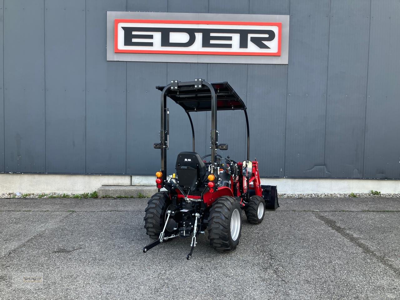 Kommunaltraktor typu TYM T255 NC mit Frontlader, Neumaschine v Tuntenhausen (Obrázek 4)