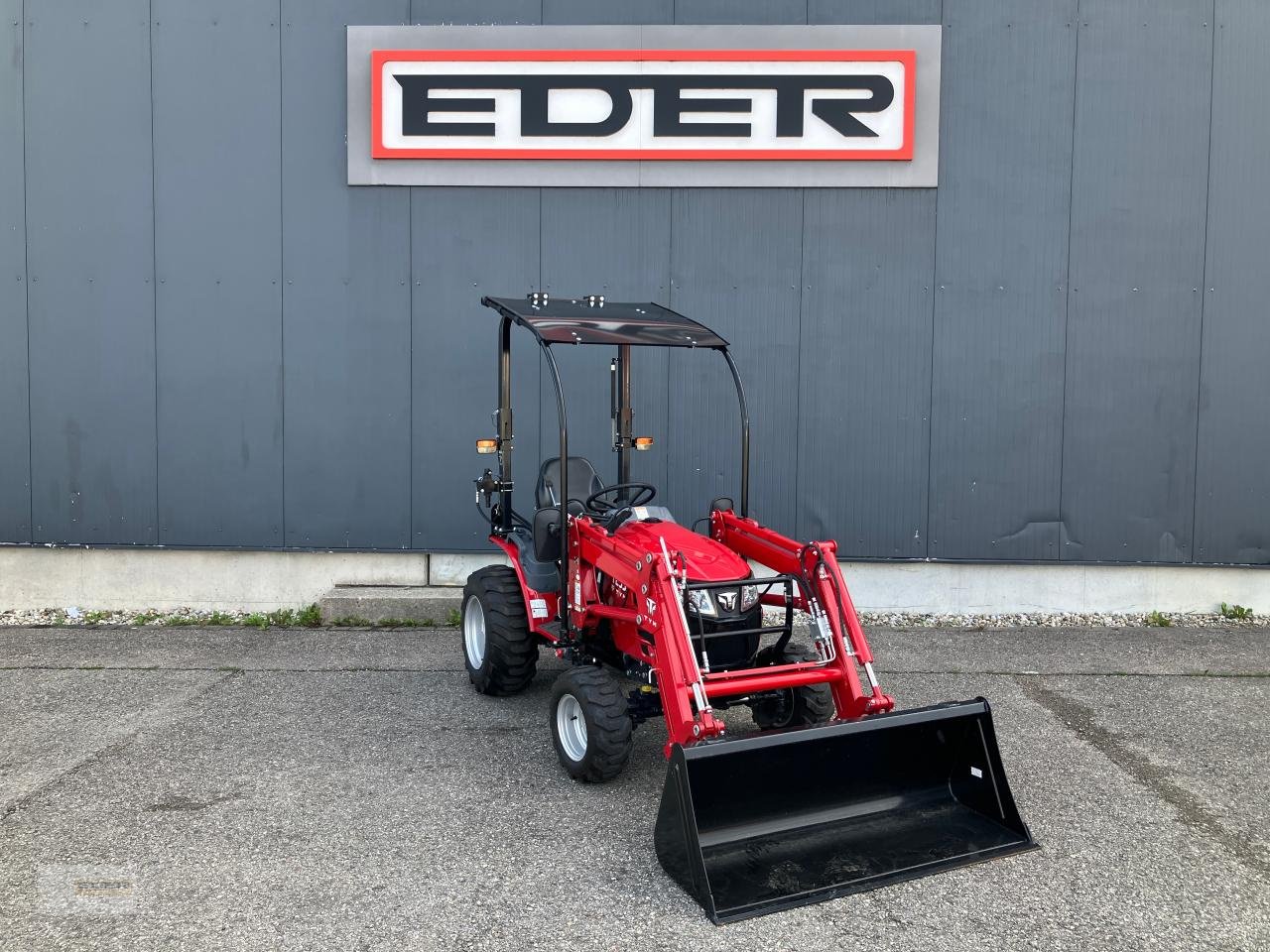 Kommunaltraktor za tip TYM T255 NC mit Frontlader, Neumaschine u Tuntenhausen (Slika 2)