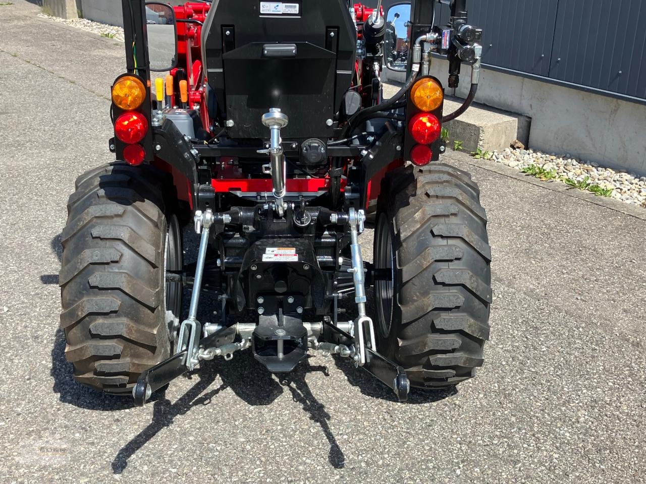 Kommunaltraktor za tip TYM T255 NC mit Frontlader, Neumaschine u Tuntenhausen (Slika 5)