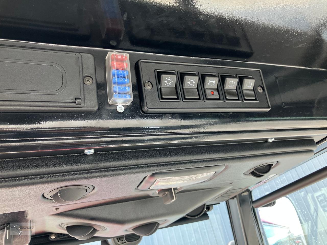 Kommunaltraktor za tip TYM T255 NH mit Fronthydraulik und Kabine, Neumaschine u Tuntenhausen (Slika 4)