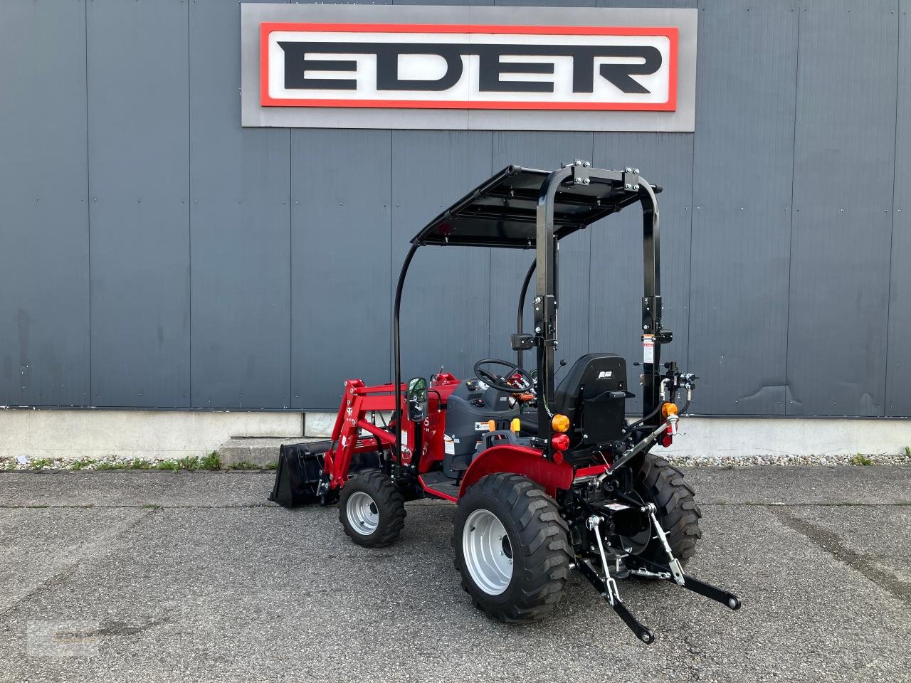 Kommunaltraktor a típus TYM T255 NH mit Frontlader, Neumaschine ekkor: Tuntenhausen (Kép 3)