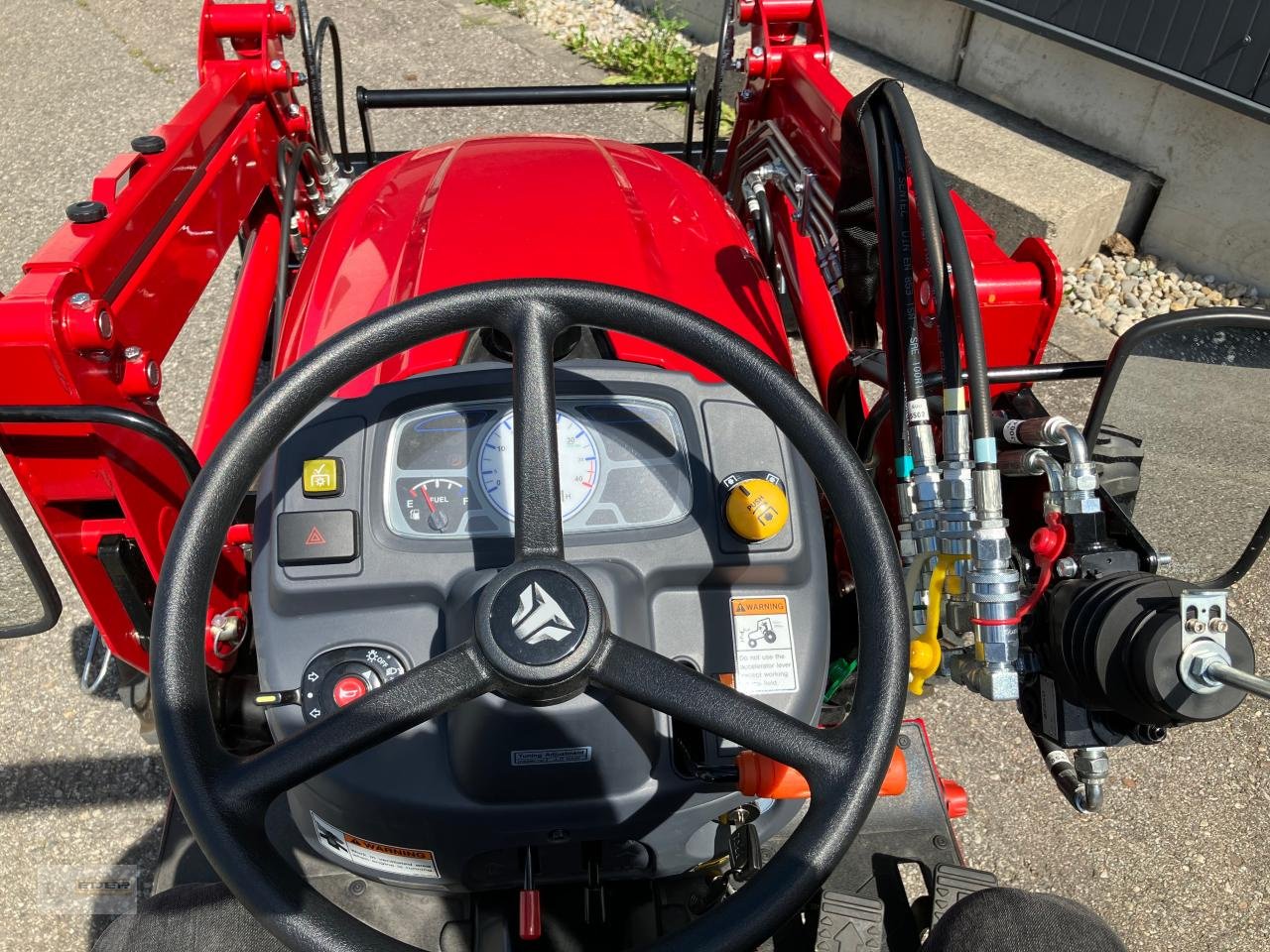 Kommunaltraktor a típus TYM T255 NH mit Frontlader, Neumaschine ekkor: Tuntenhausen (Kép 7)