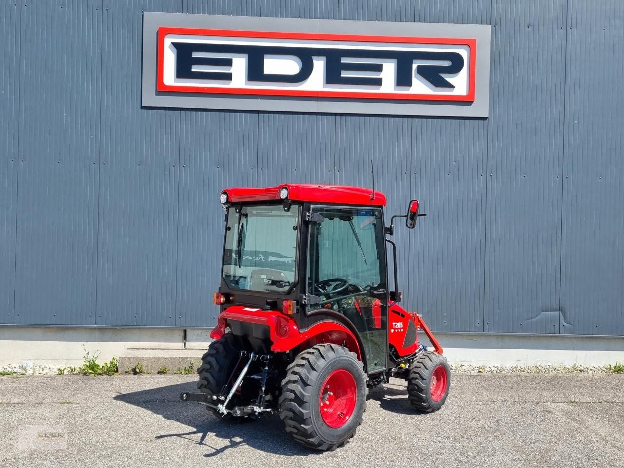 Kommunaltraktor des Typs TYM T265 NH mit Fronthydraulik und Kabine, Neumaschine in Tuntenhausen (Bild 10)
