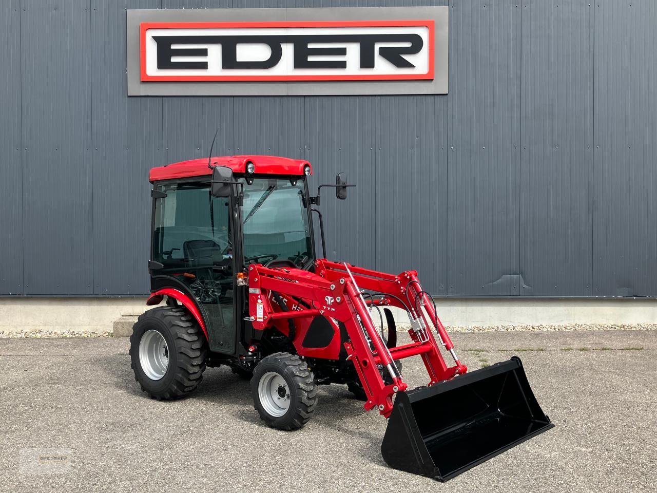 Kommunaltraktor du type TYM T265 NH mit Frontlader und Kabine, Neumaschine en Tuntenhausen (Photo 2)