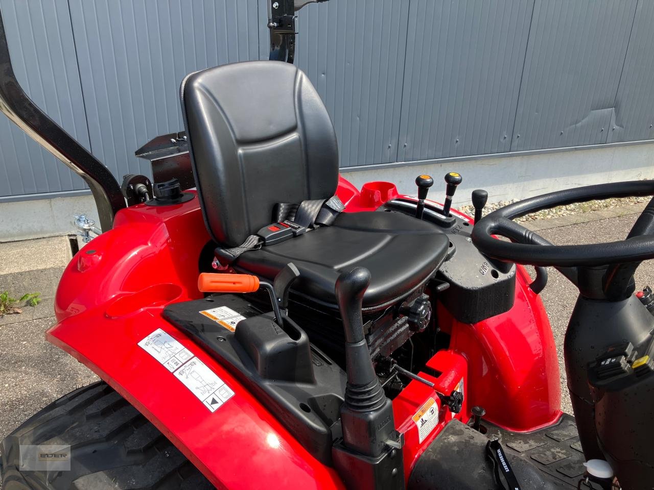 Kommunaltraktor za tip TYM T265 NH Worker mit Frontlader, Neumaschine u Tuntenhausen (Slika 5)