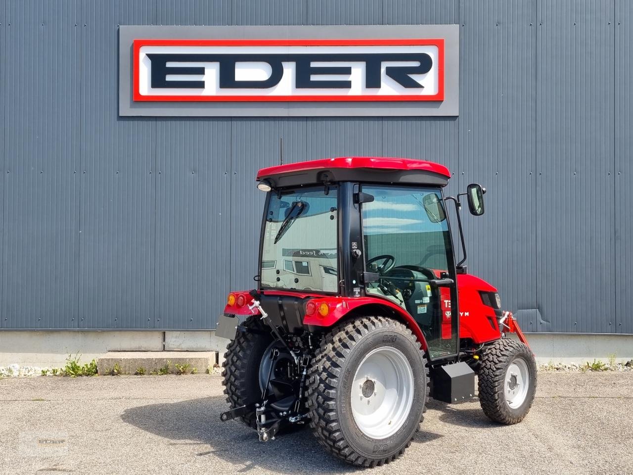 Kommunaltraktor Türe ait TYM T395 SH Fronthydraulik, Neumaschine içinde Tuntenhausen (resim 3)