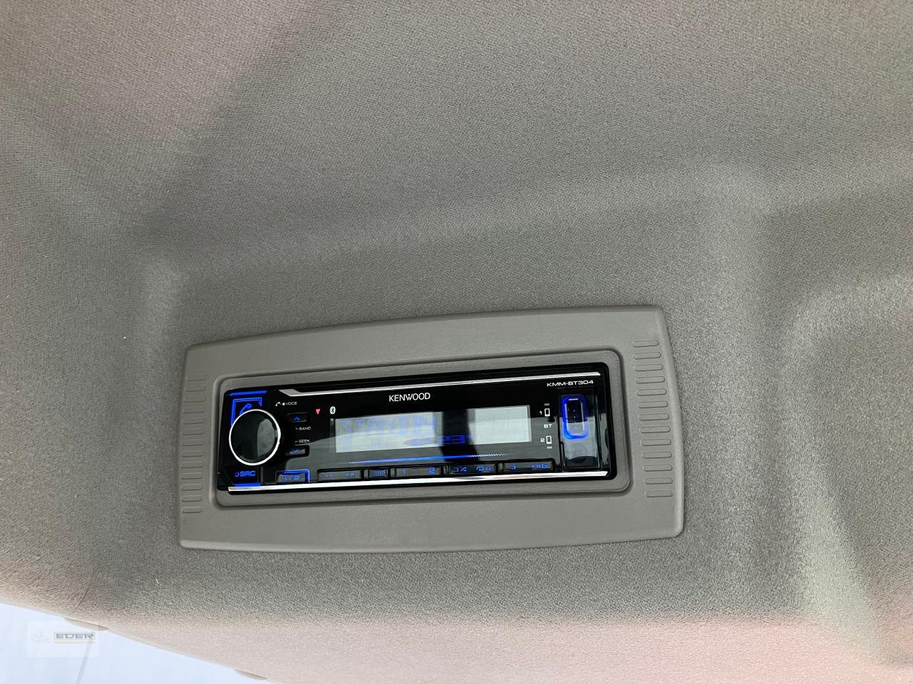 Kommunaltraktor van het type TYM T495 ST mit Kabine und Frontalder, Neumaschine in Tuntenhausen (Foto 11)