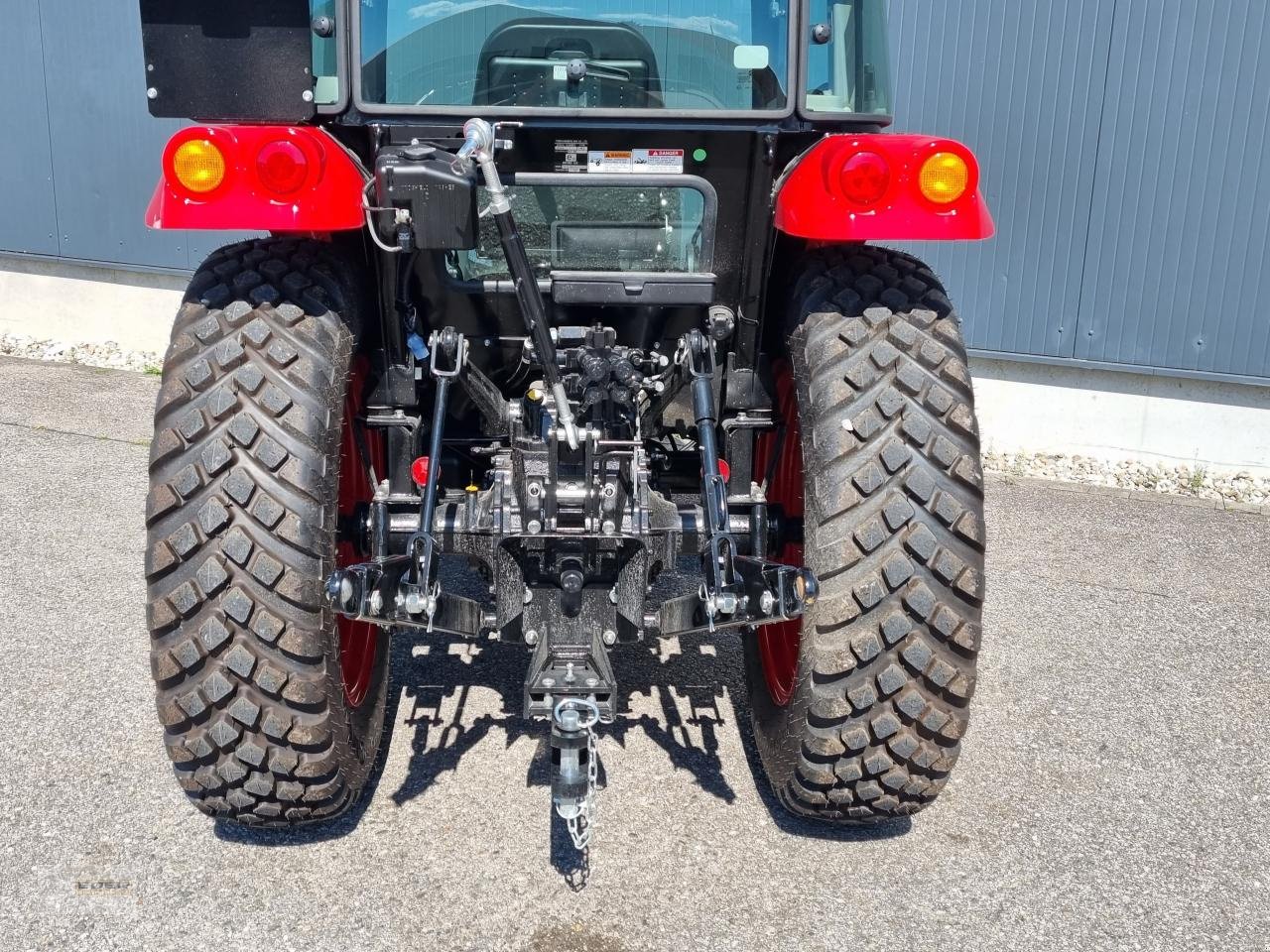 Kommunaltraktor del tipo TYM T555 SH mit Fronthydraulik, Neumaschine en Tuntenhausen (Imagen 5)