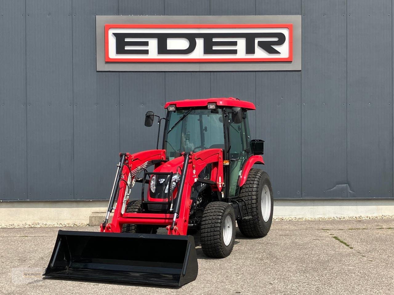 Kommunaltraktor tip TYM T555 SH mit Frontlader, Neumaschine in Tuntenhausen (Poză 1)