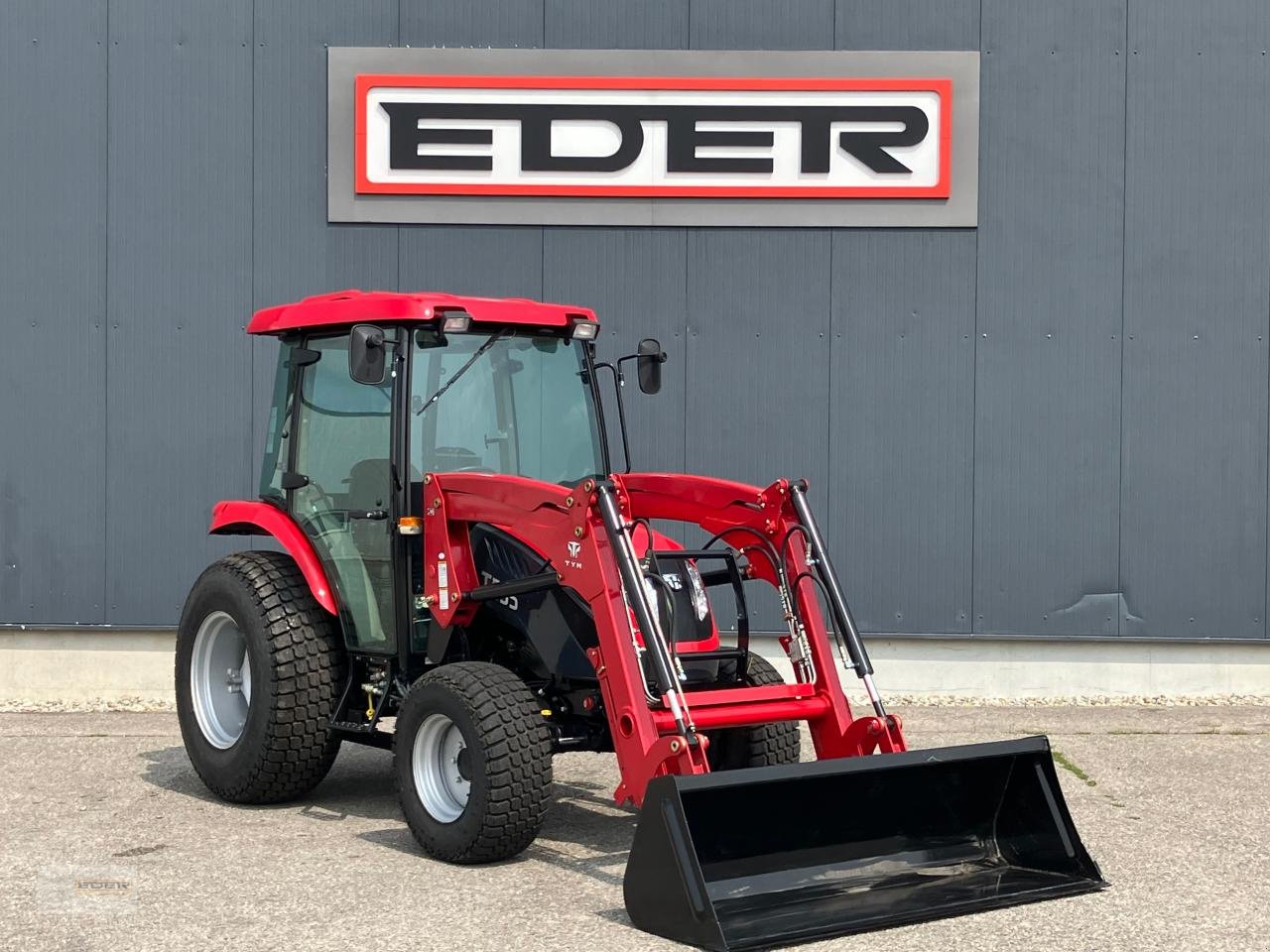 Kommunaltraktor tip TYM T555 SH mit Frontlader, Neumaschine in Tuntenhausen (Poză 2)