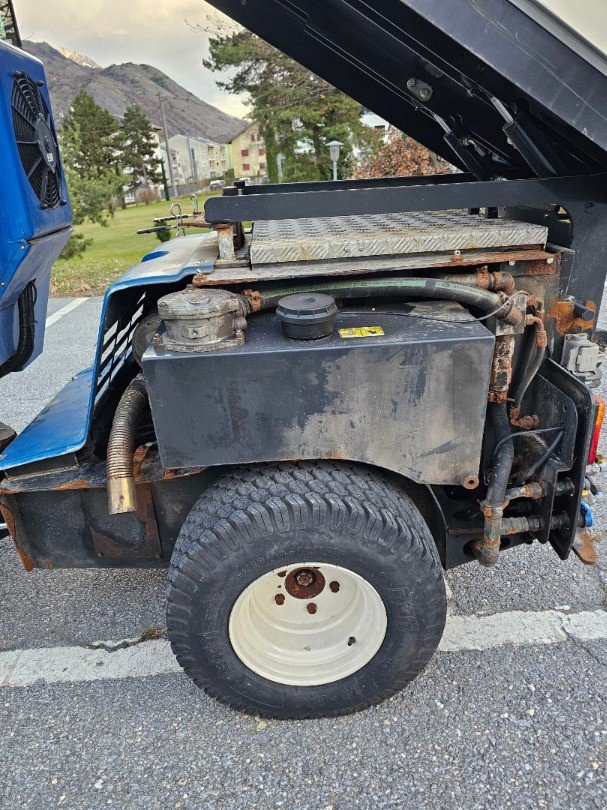 Kommunaltraktor типа Vitra 2060 Trendline, Gebrauchtmaschine в Susten (Фотография 5)