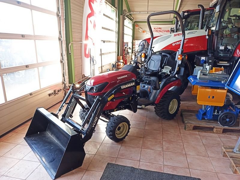 Kommunaltraktor des Typs Yanmar SA 221V-R Allradtraktor, Neumaschine in St. Marienkirchen (Bild 1)