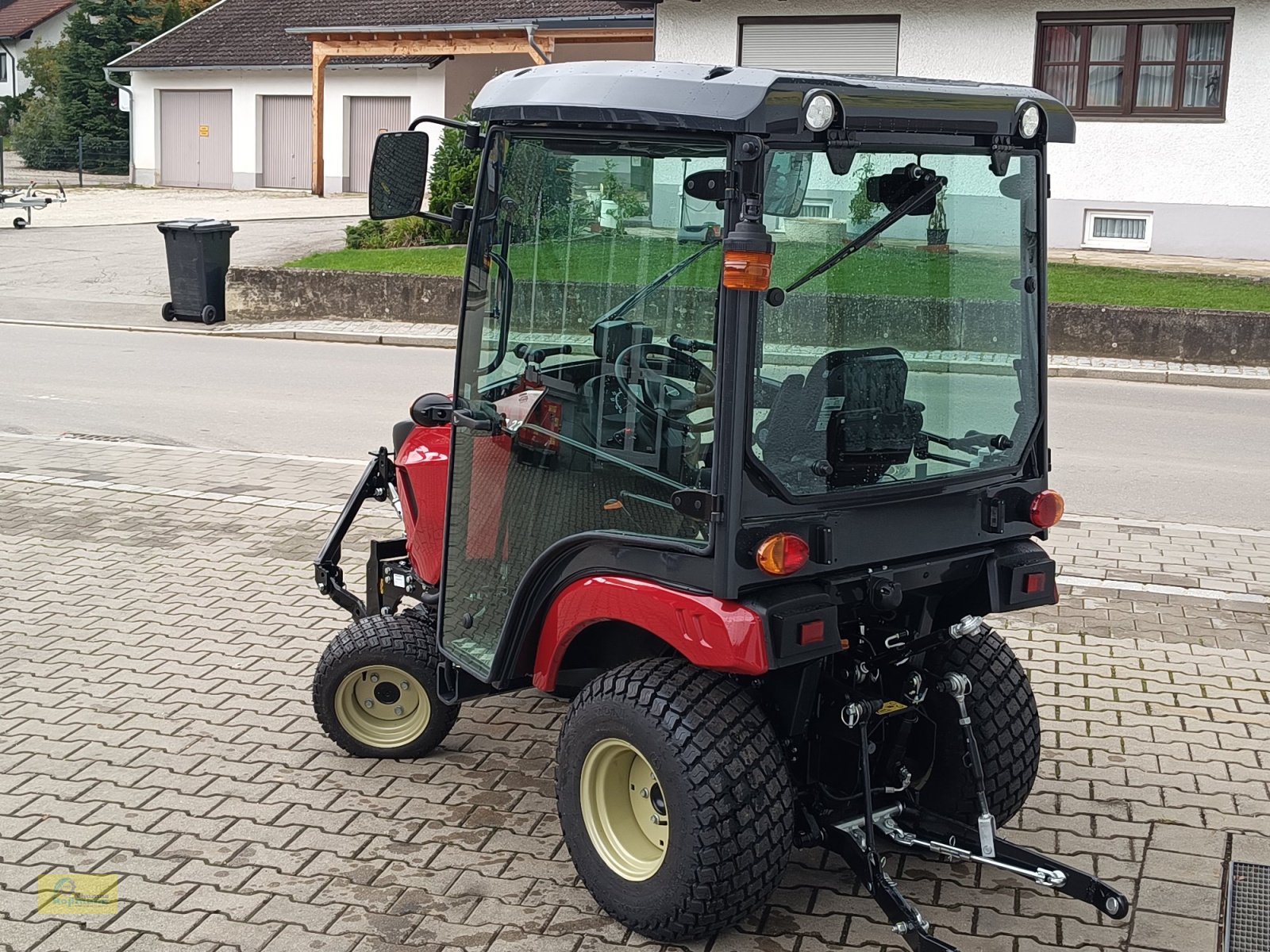 Kommunaltraktor tipa Yanmar SA 222, Neumaschine u Tegernbach (Slika 9)