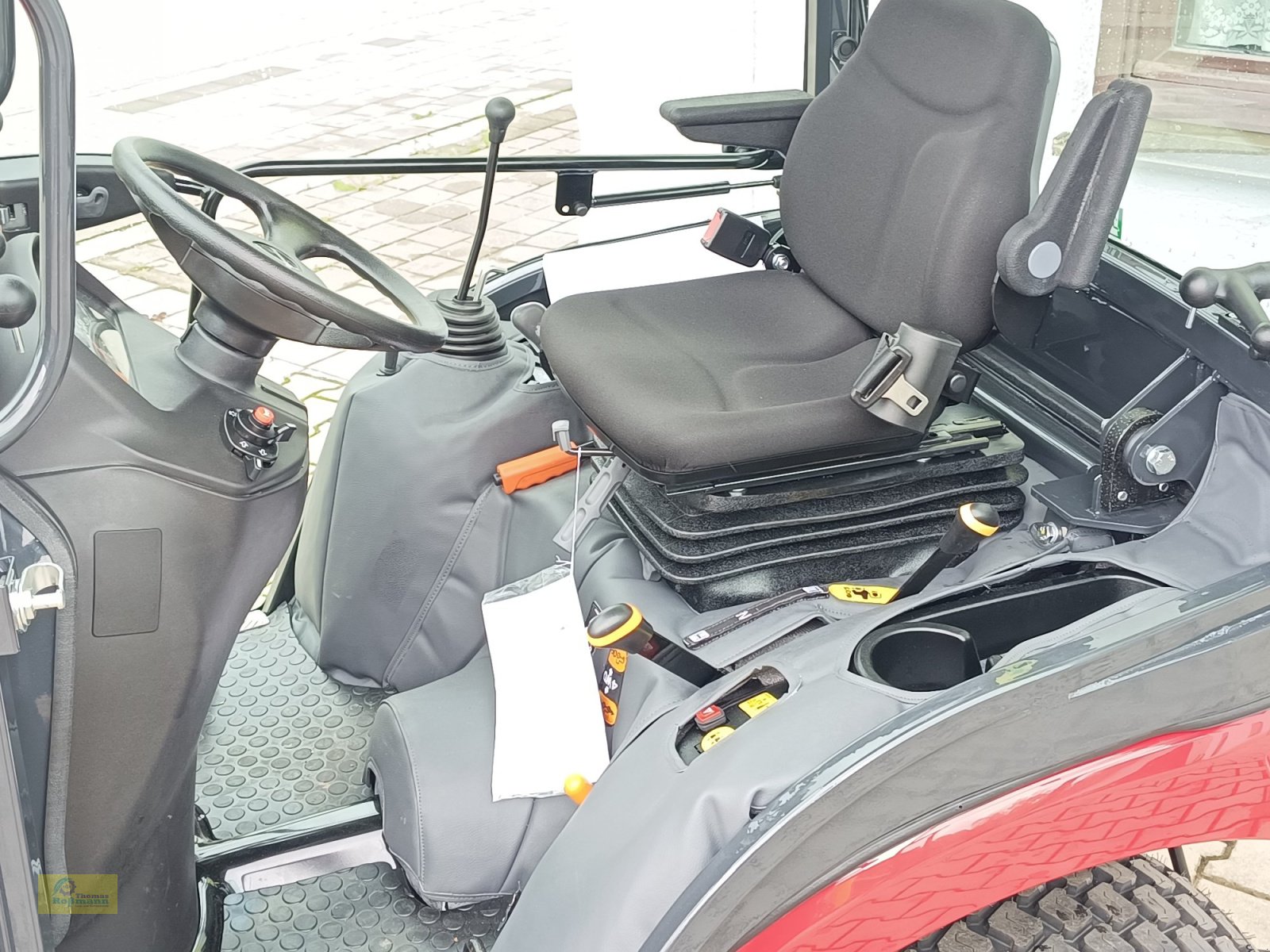 Kommunaltraktor tipa Yanmar SA 222, Neumaschine u Tegernbach (Slika 11)