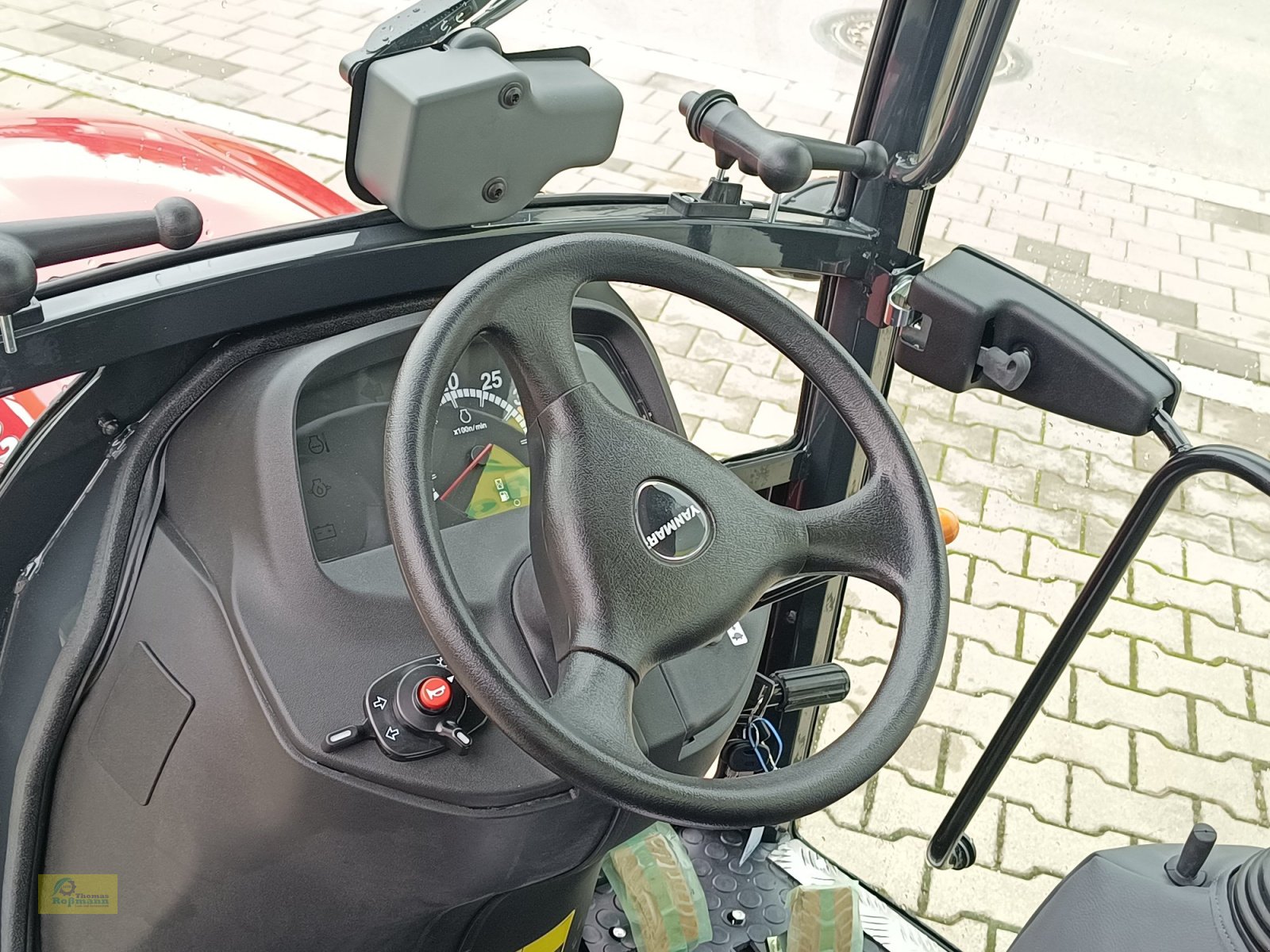 Kommunaltraktor tipa Yanmar SA 222, Neumaschine u Tegernbach (Slika 12)