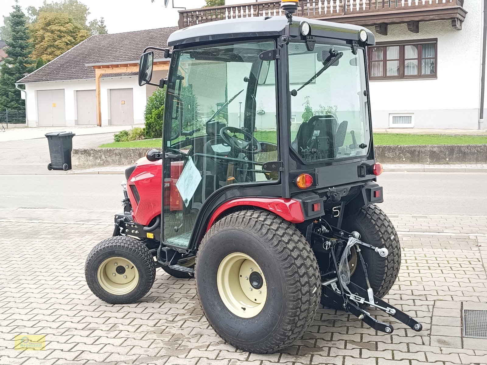 Kommunaltraktor typu Yanmar SA 426, Neumaschine v Tegernbach (Obrázek 8)