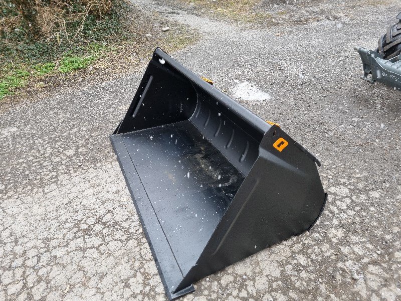 Kompaktlader of the type Alö 205 VL Schaufel, Gebrauchtmaschine in Chur (Picture 1)