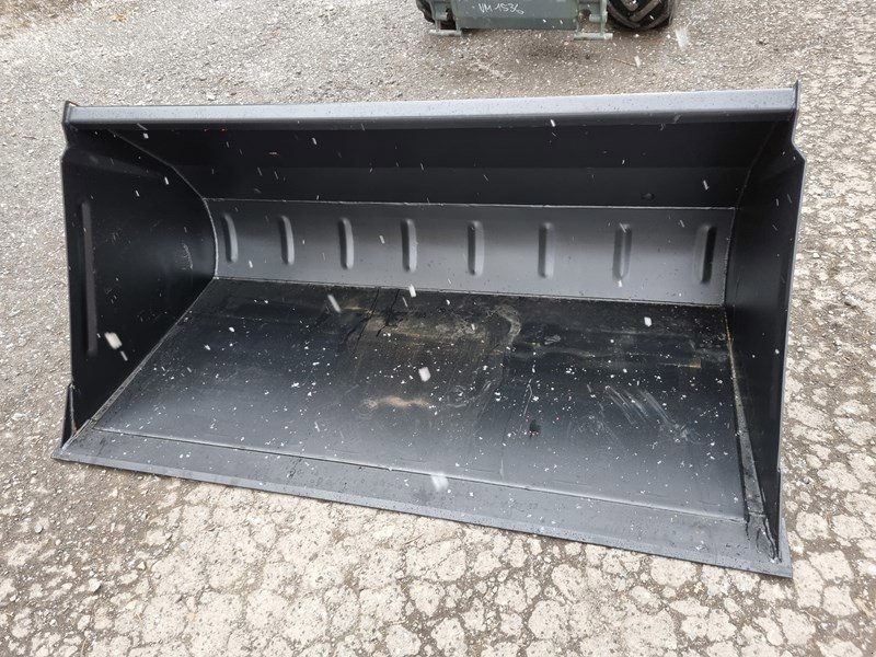 Kompaktlader of the type Alö 205 VL Schaufel, Gebrauchtmaschine in Chur (Picture 3)