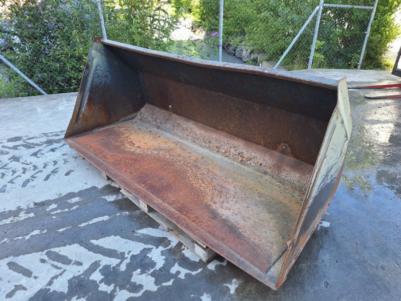 Kompaktlader des Typs Alö 240 Schaufel, Gebrauchtmaschine in Chur (Bild 1)