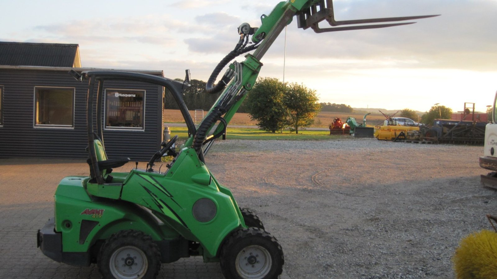 Kompaktlader Türe ait Avant 419, Gebrauchtmaschine içinde Hammel (resim 5)