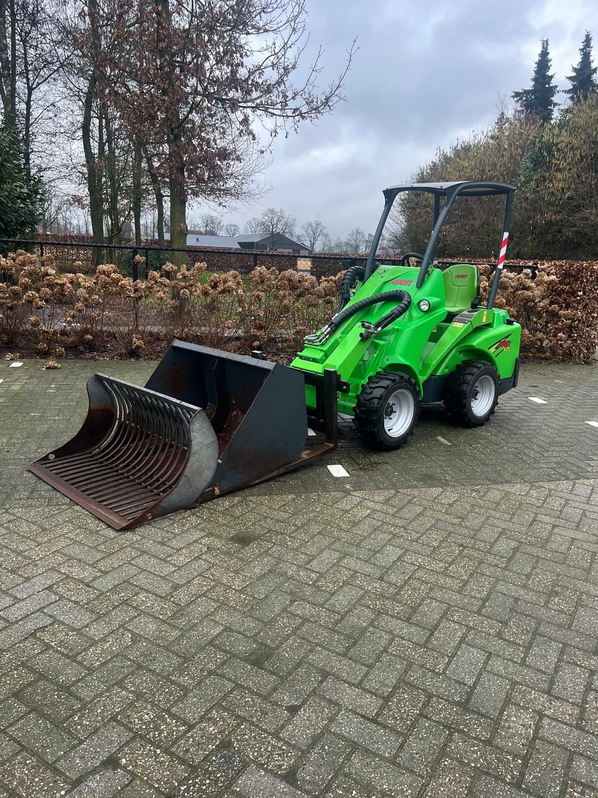 Kompaktlader του τύπου Avant 420, Gebrauchtmaschine σε Lunteren (Φωτογραφία 2)