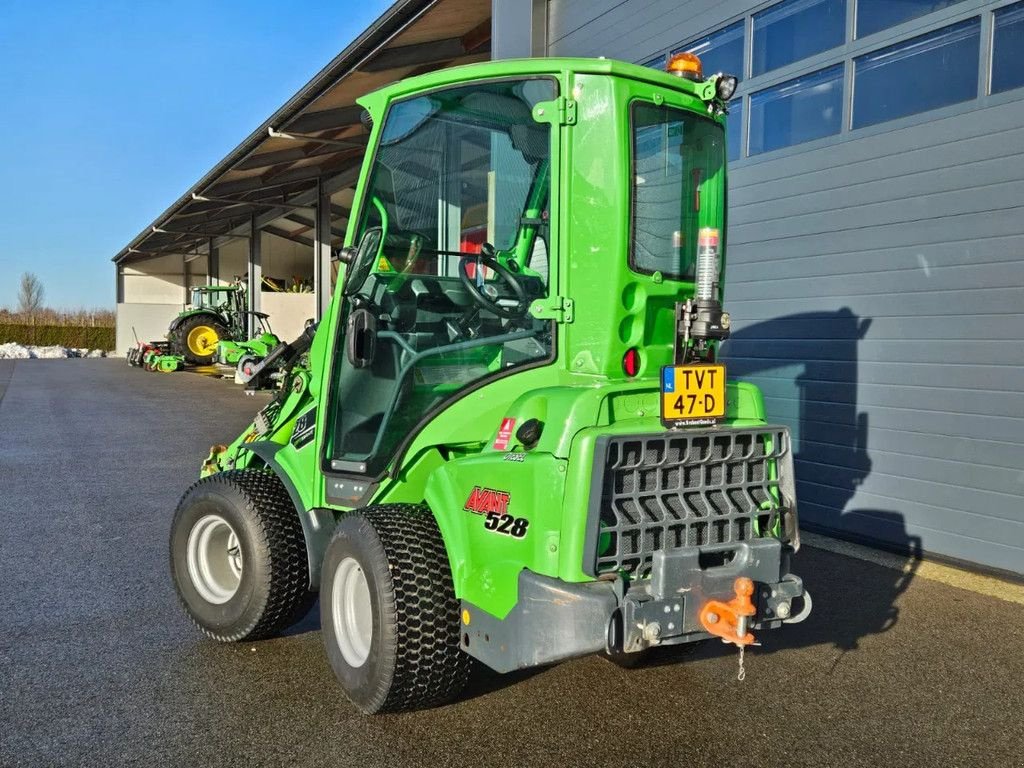 Kompaktlader vrste Avant 528 mini-shovel met DLX Cabine, Gebrauchtmaschine v BENNEKOM (Slika 8)