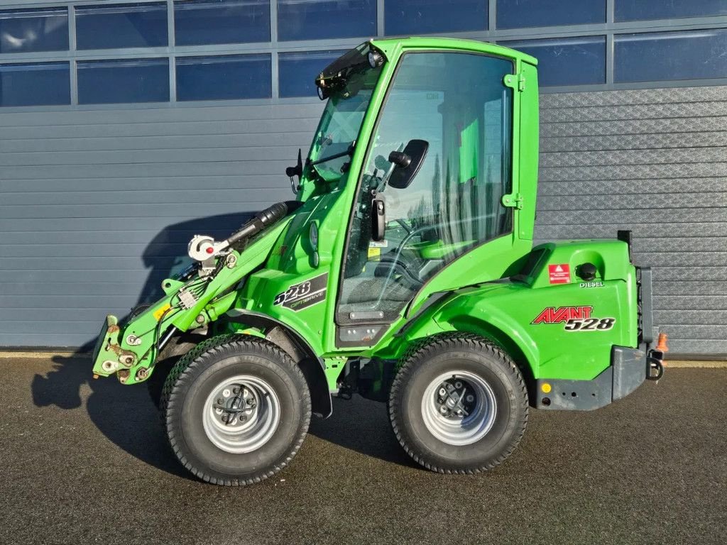 Kompaktlader vrste Avant 528 mini-shovel met DLX Cabine, Gebrauchtmaschine v BENNEKOM (Slika 7)