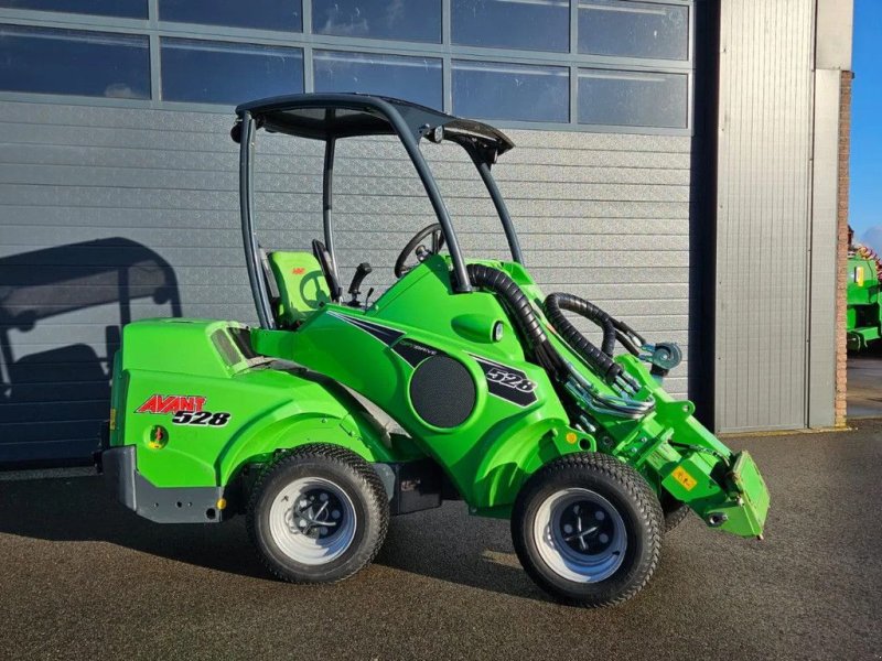 Kompaktlader van het type Avant 528 mini-shovel, Gebrauchtmaschine in BENNEKOM (Foto 1)