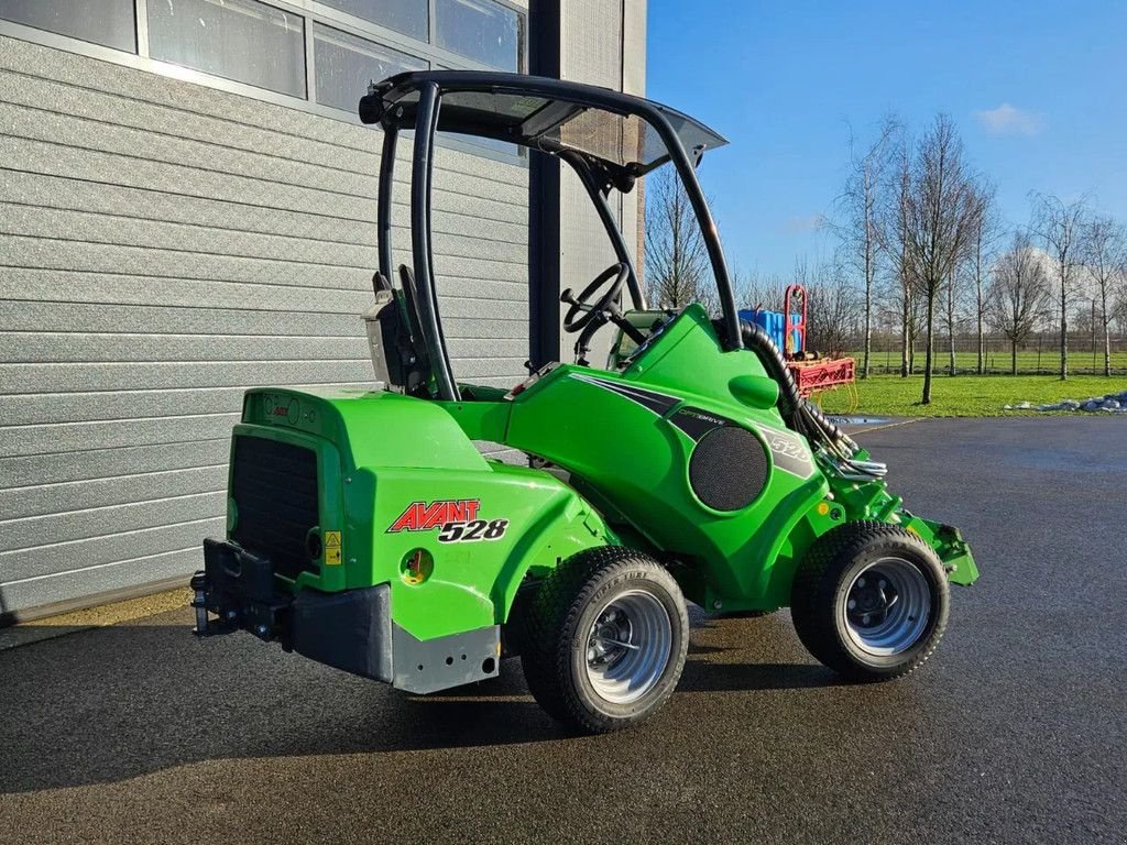Kompaktlader del tipo Avant 528 mini-shovel, Gebrauchtmaschine en BENNEKOM (Imagen 2)