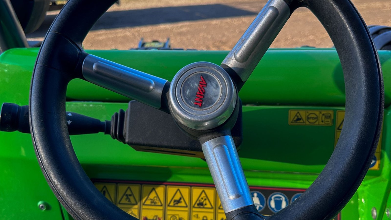 Kompaktlader of the type Avant 528 + tele Avant 528, Gebrauchtmaschine in Roskilde (Picture 14)