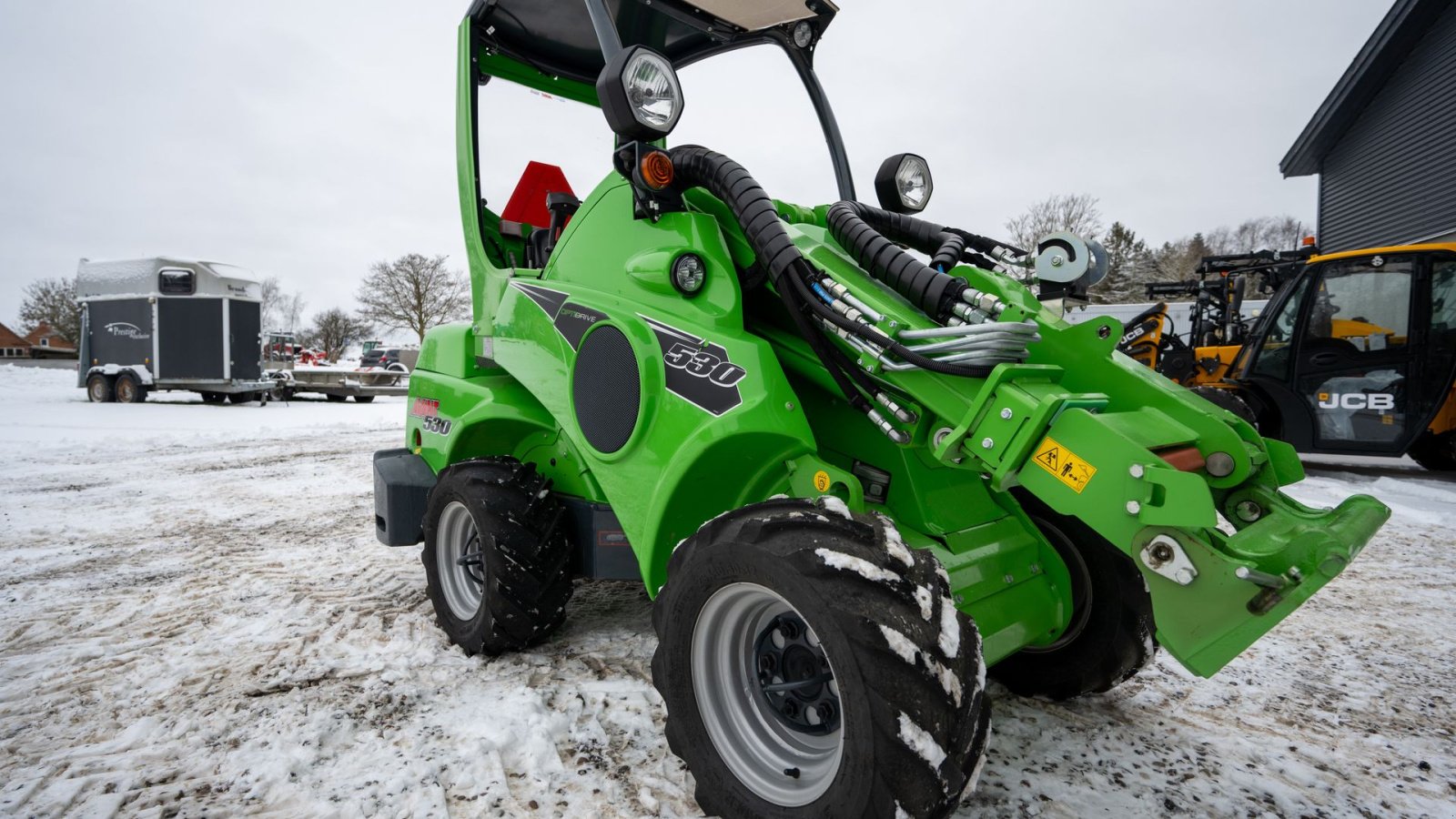 Kompaktlader tipa Avant 530, Gebrauchtmaschine u Roskilde (Slika 1)