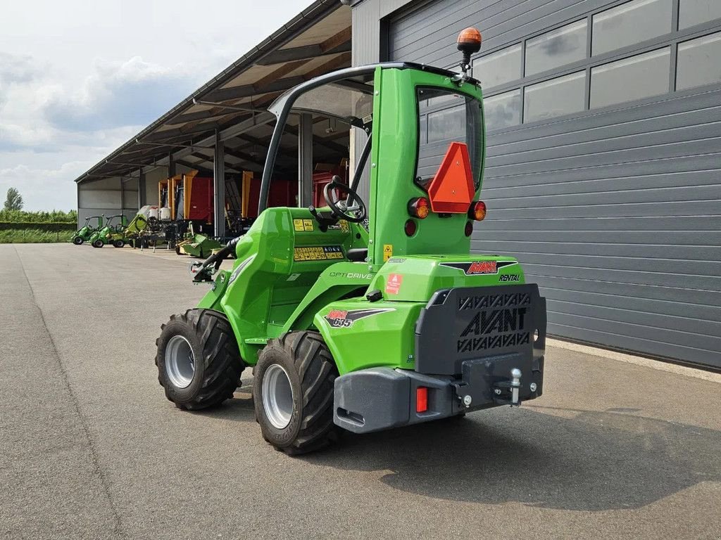 Kompaktlader of the type Avant 635i Rental mini-shovel, Gebrauchtmaschine in BENNEKOM (Picture 5)