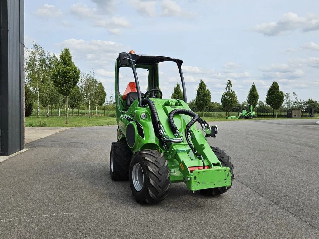 Kompaktlader of the type Avant 635i Rental mini-shovel, Gebrauchtmaschine in BENNEKOM (Picture 11)