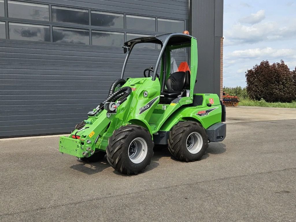 Kompaktlader of the type Avant 635i Rental mini-shovel, Gebrauchtmaschine in BENNEKOM (Picture 9)