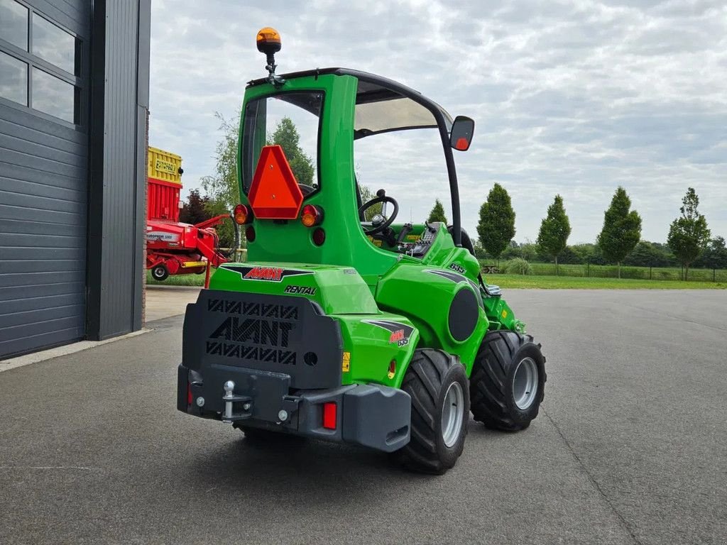 Kompaktlader of the type Avant 635i Rental mini-shovel, Gebrauchtmaschine in BENNEKOM (Picture 3)