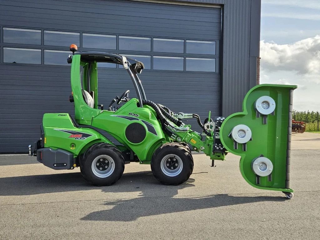 Kompaktlader of the type Avant 635i TDL+ mini-shovel, Gebrauchtmaschine in BENNEKOM (Picture 2)