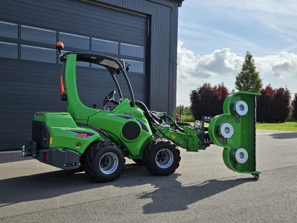 Kompaktlader of the type Avant 635i TDL+ mini-shovel, Gebrauchtmaschine in BENNEKOM (Picture 3)