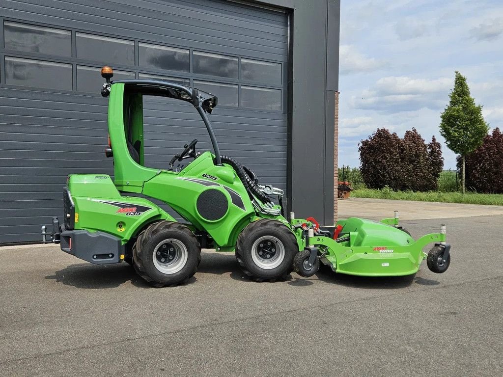 Kompaktlader of the type Avant 635i TDL+ mini-shovel, Gebrauchtmaschine in BENNEKOM (Picture 3)