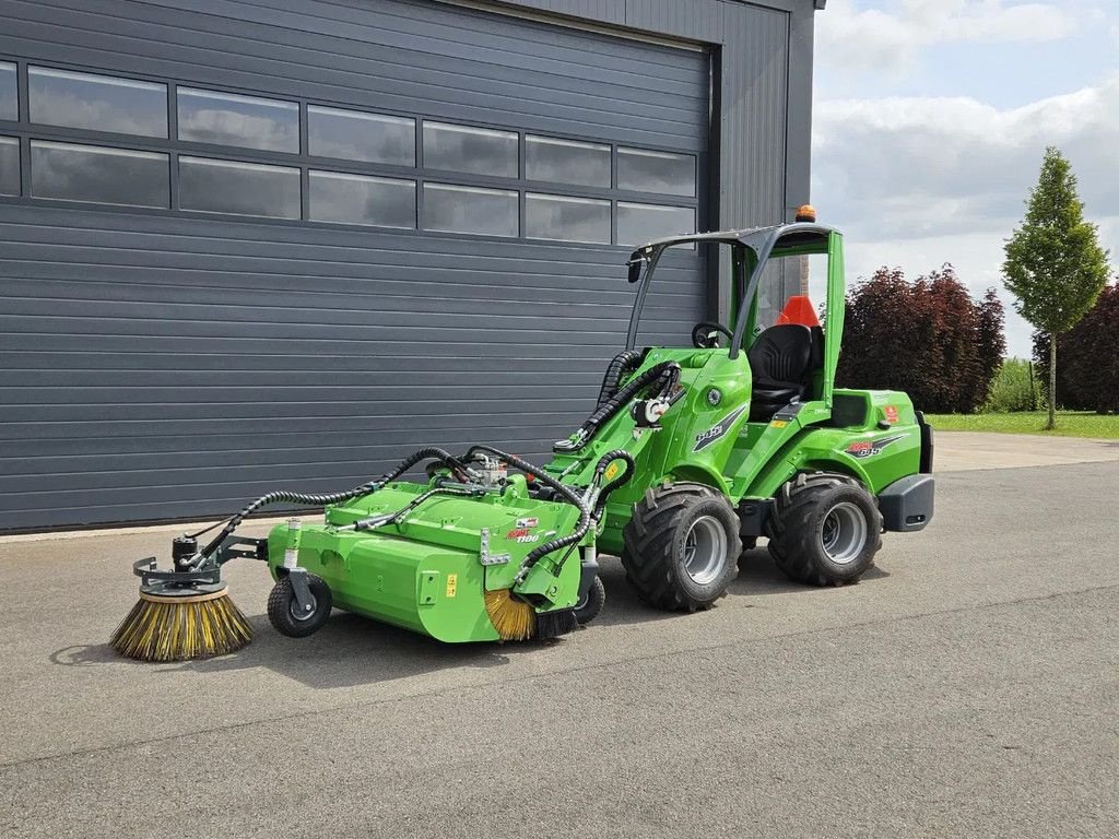 Kompaktlader des Typs Avant 645i Rental mini-shovel, Gebrauchtmaschine in BENNEKOM (Bild 11)