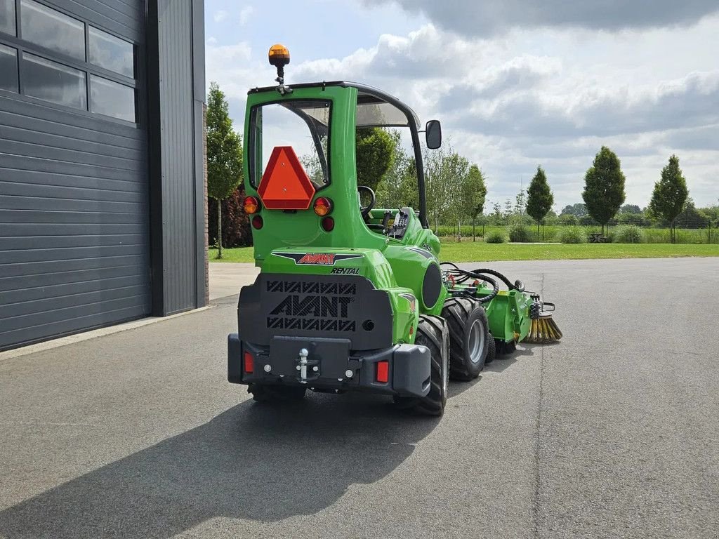 Kompaktlader des Typs Avant 645i Rental mini-shovel, Gebrauchtmaschine in BENNEKOM (Bild 5)